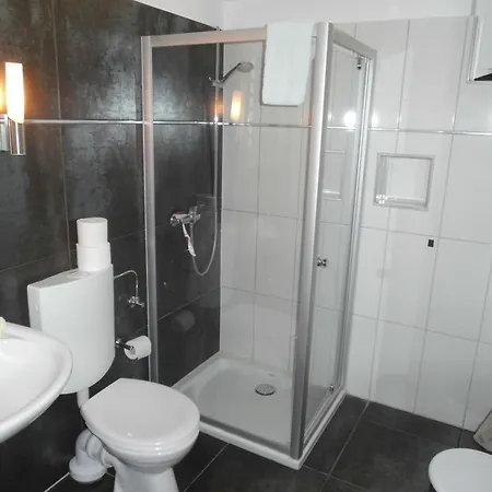 Vogelsang Vv, Schwimmbad, Sauna *